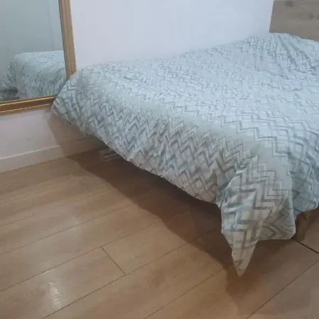 Apartament Lovely 1 Bedroom Near Eye Of Tirana