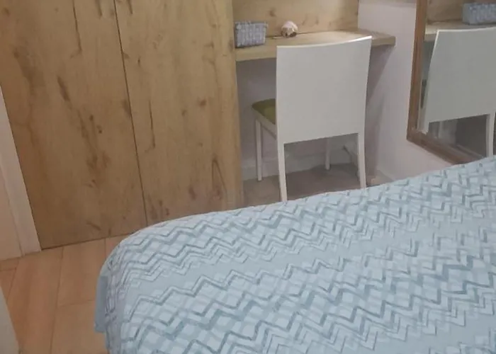 Apartamento Lovely 1 Bedroom Near Eye Of Tirana